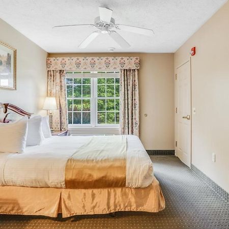The Willowbrook Golf Hotel At Split Rock Lake Harmony Bagian luar foto