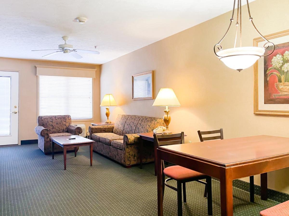 The Willowbrook Golf Hotel At Split Rock Lake Harmony Bagian luar foto