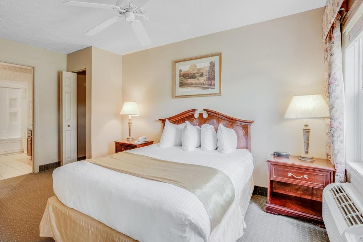 The Willowbrook Golf Hotel At Split Rock Lake Harmony Bagian luar foto